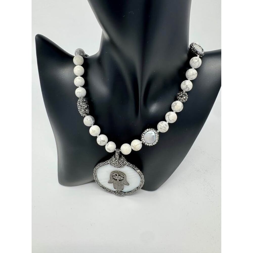 Long Hamsa necklace
